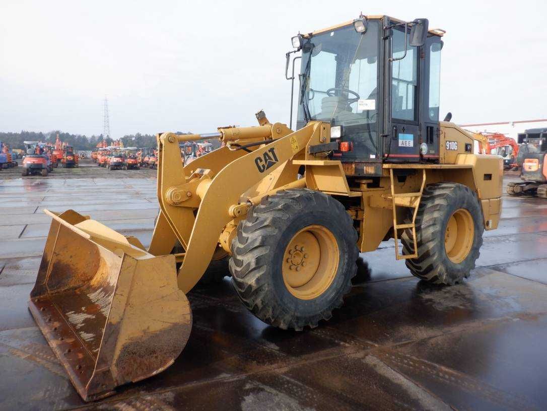 Фронтальний навантажувач колісний Caterpillar 910G