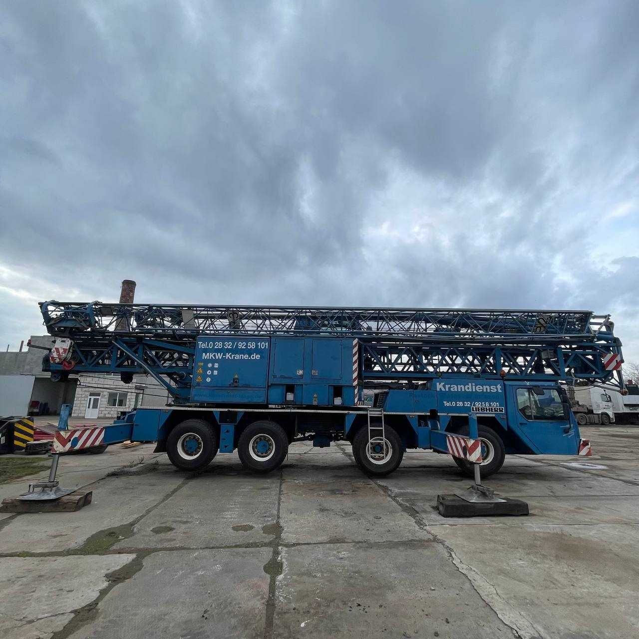 Башенный кран самохідний Liebherr MK80