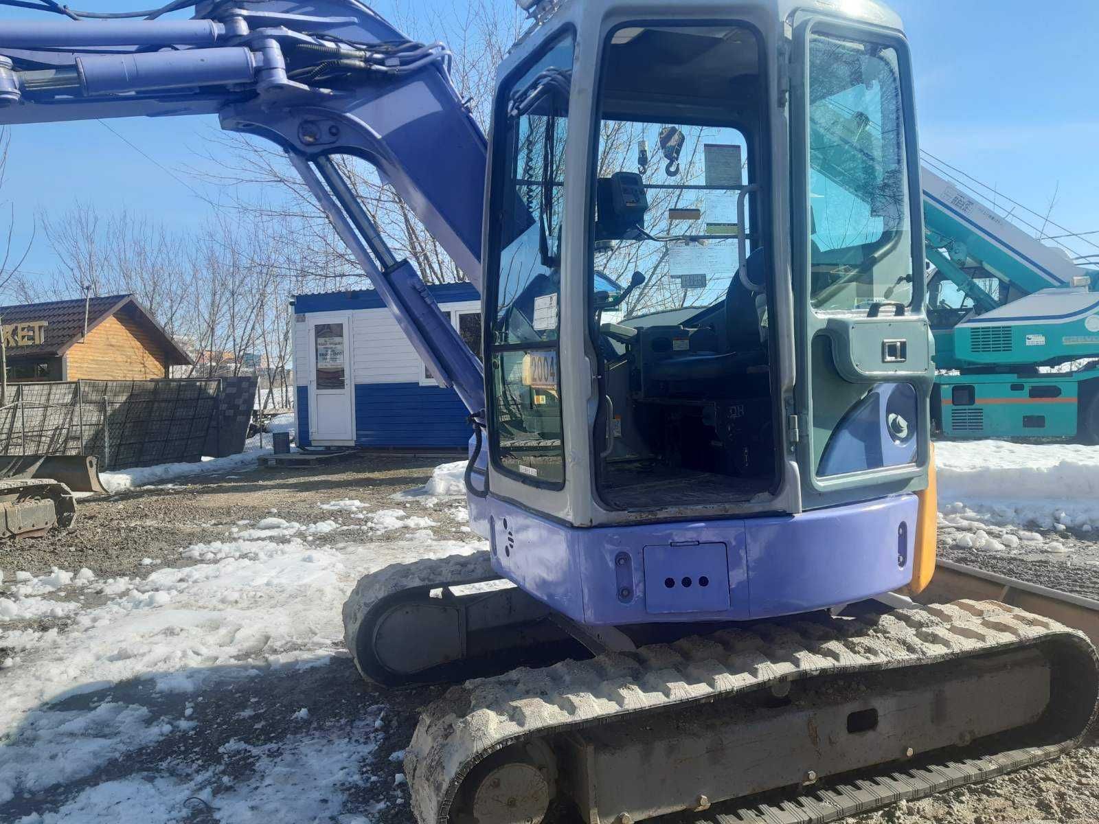 екскаватор гусеничний Hitachi EX55UR-3