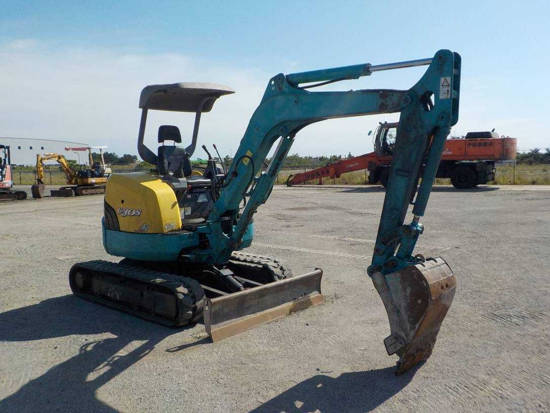Гусеничний екскаватор KUBOTA U-30-3S