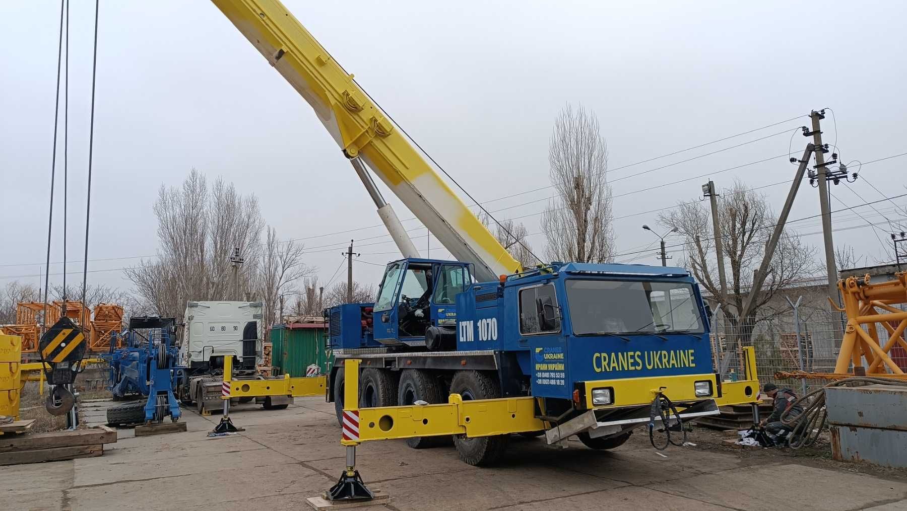 Автокран LIEBHERR LTM1070 фото 4