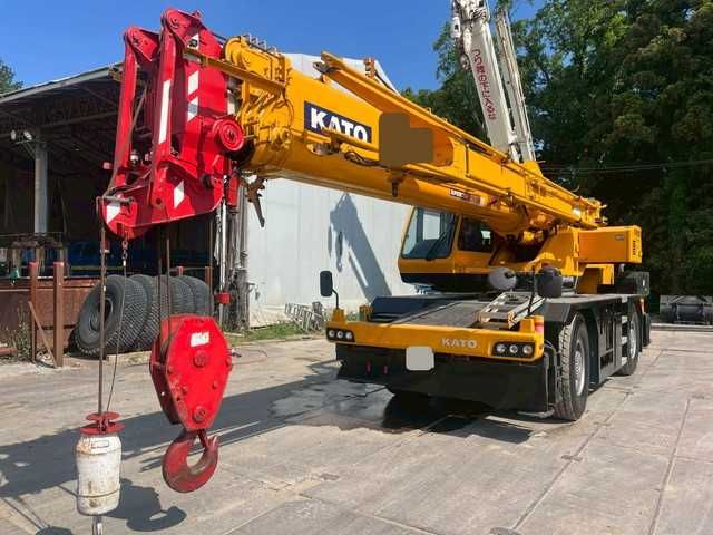 Автокран позашляховий самохідний KATO KR-25H-V8