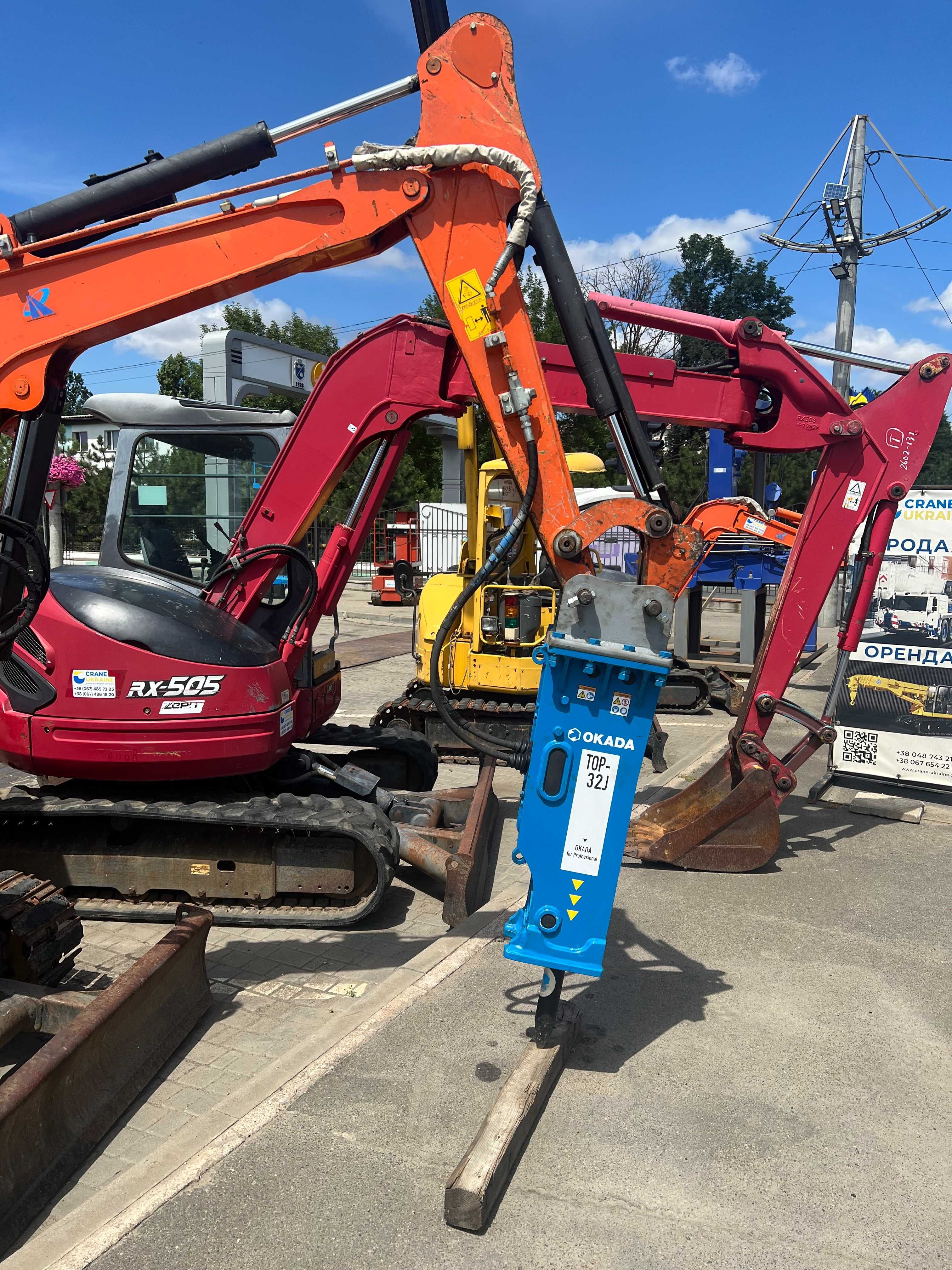 екскаватор гусеничний Hitachi ZX30U-5B