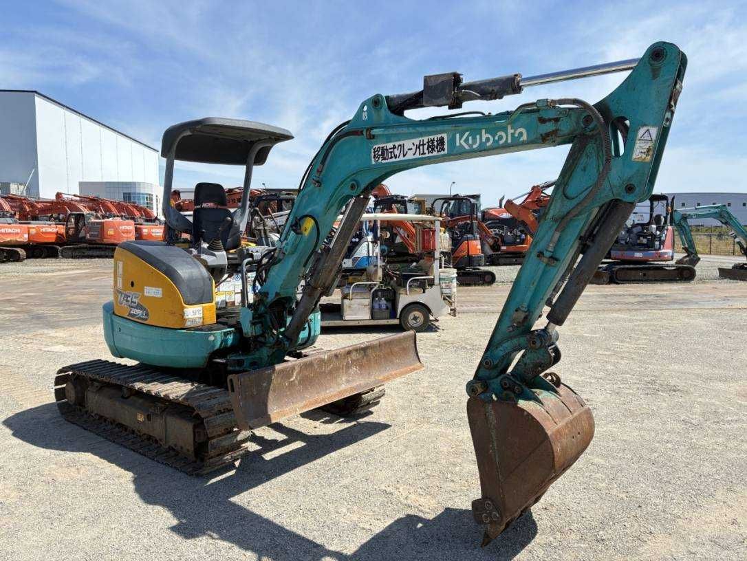 Гусеничний екскаватор KUBOTA U-35-5