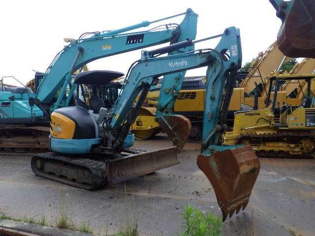 Гусеничний екскаватор KUBOTA U40-6