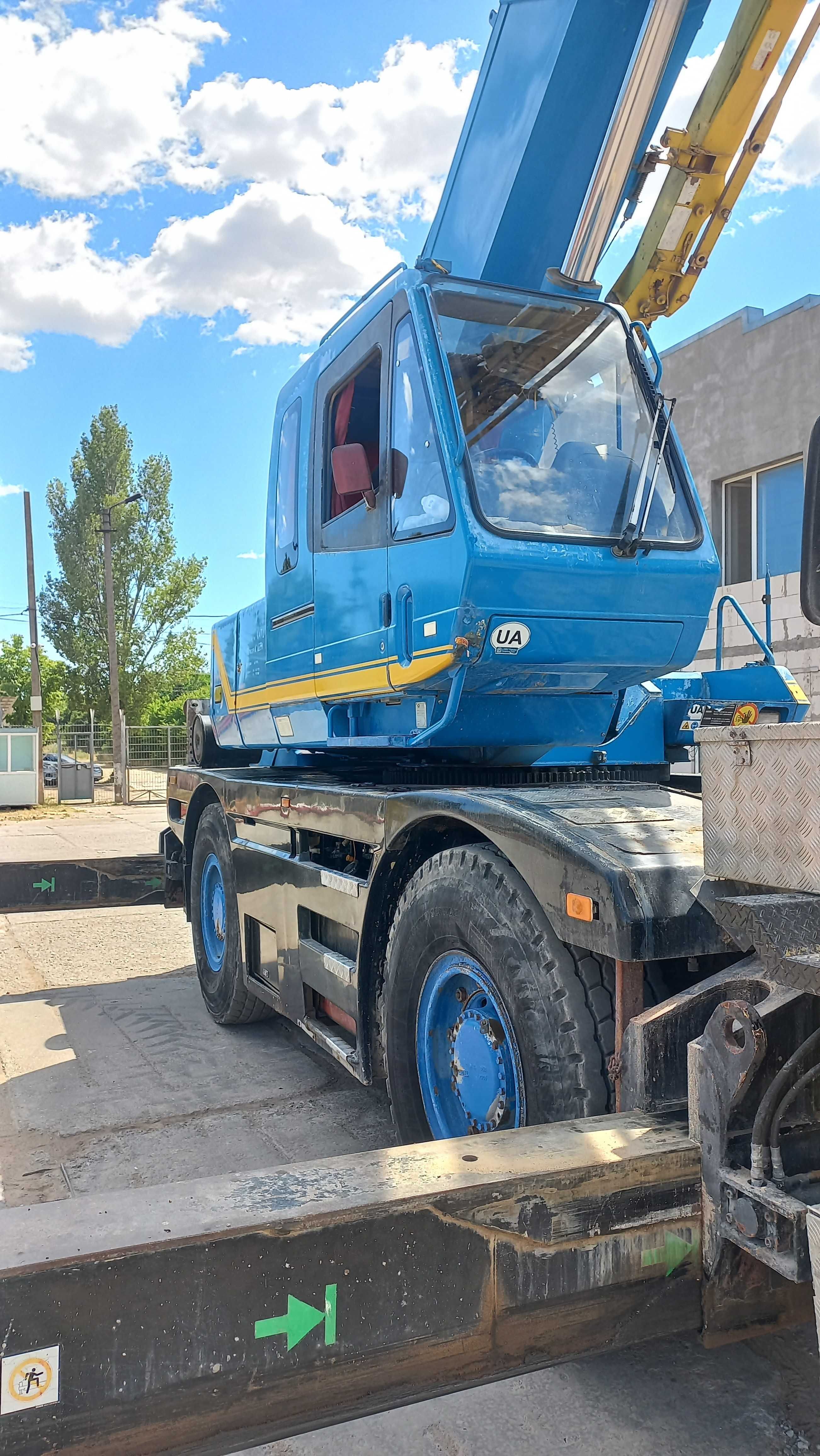 Автокран 25 тонн KATO CR-250 фото 5